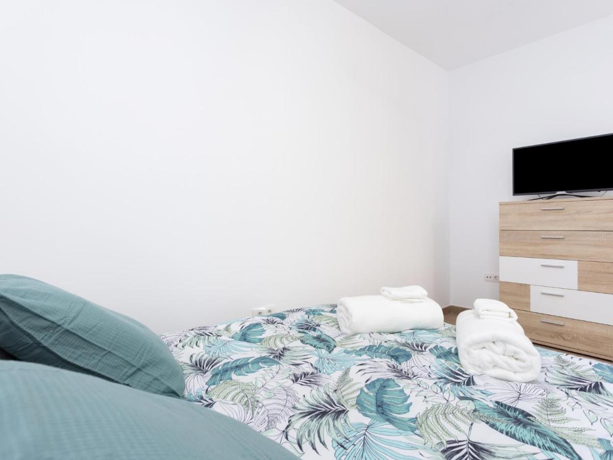 Apartamento Bonito y luminoso apto a 2 minutos de la playa Araya  Exterior foto